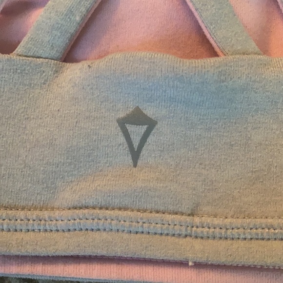 Ivivva reversible sports bra - Picture 4 of 8